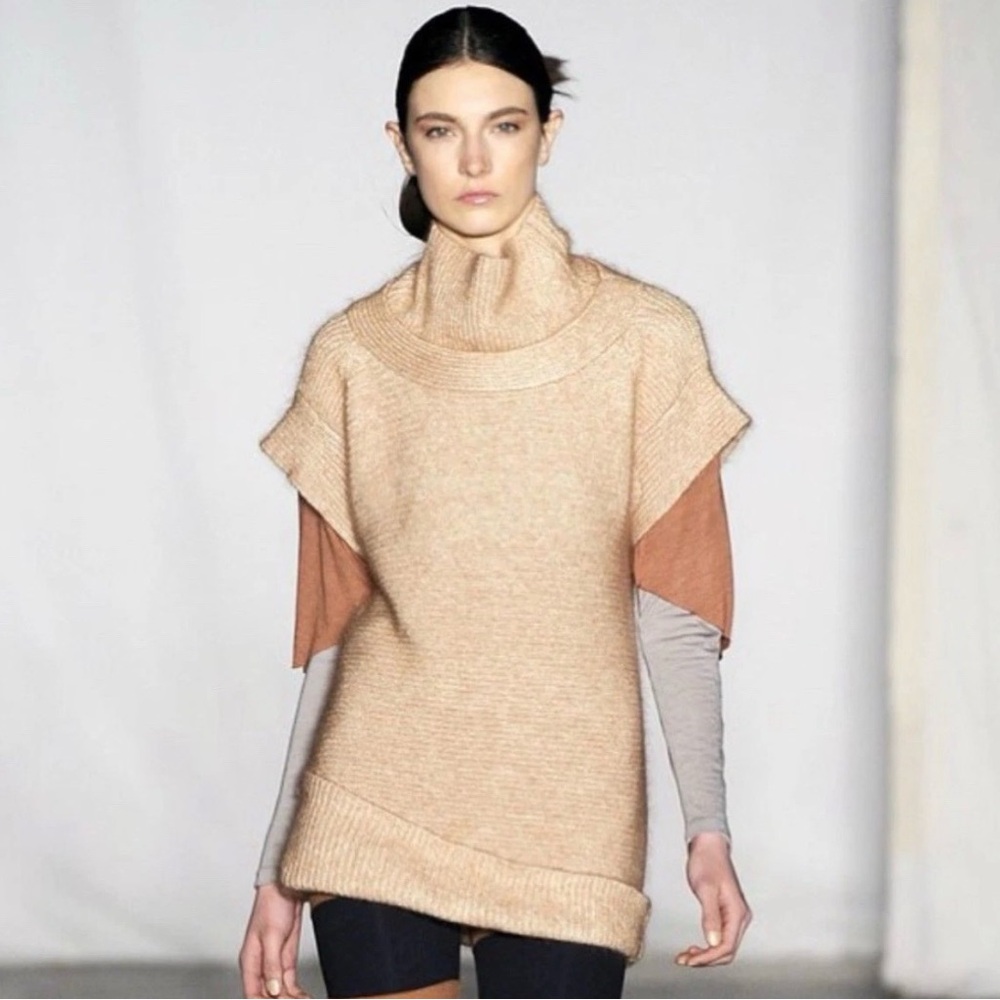 $495 VPL LA Runway Funnel Neck Mini Sweater Dress P/S Small